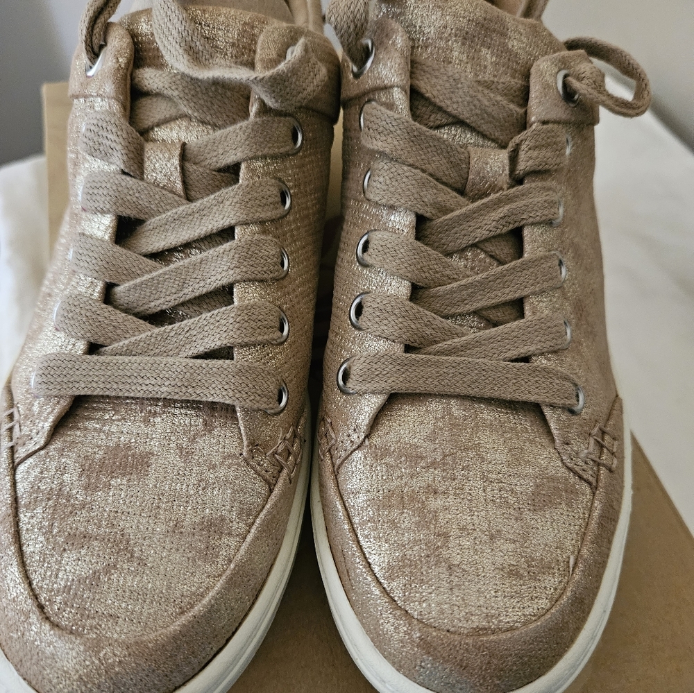 Sofft Sanders Sneakers 7.5 NIB